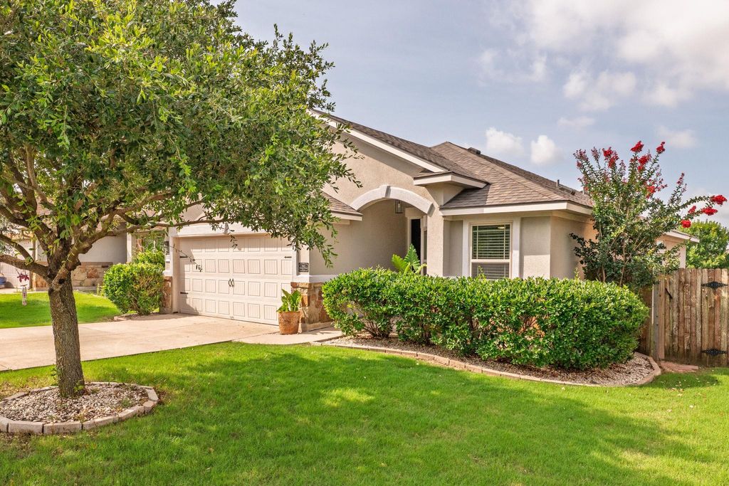 Photo of 17125 Boecher LN #16, Pflugerville, TX 78660 (MLS # 3817257)