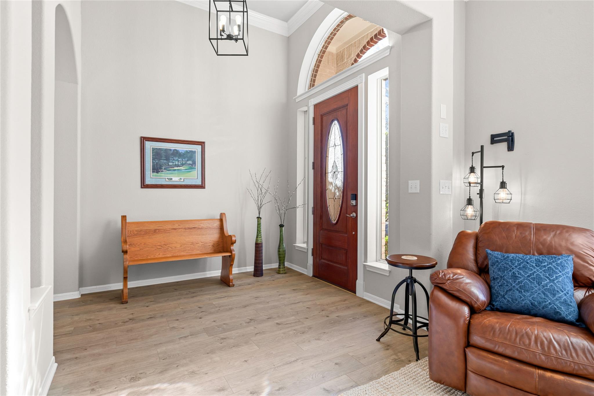 1302 Ridgefield LOOP