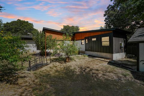 Tiny photo for 203 W Caddo ST, Austin, TX 78753 (MLS # 4298734)