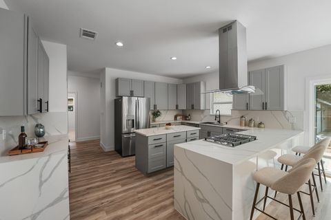 Tiny photo for 203 W Caddo ST, Austin, TX 78753 (MLS # 4298734)