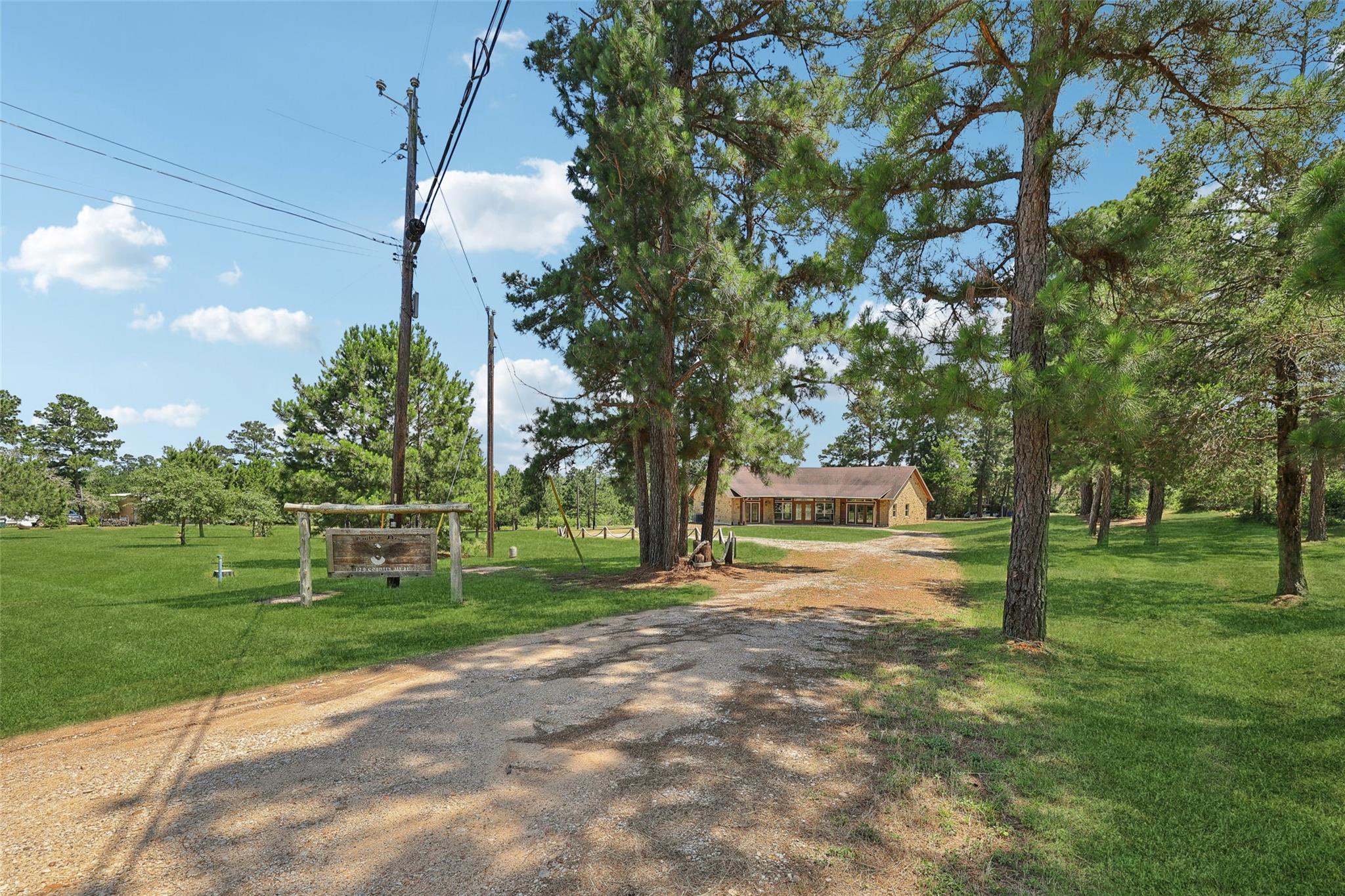 129 Country Air DR