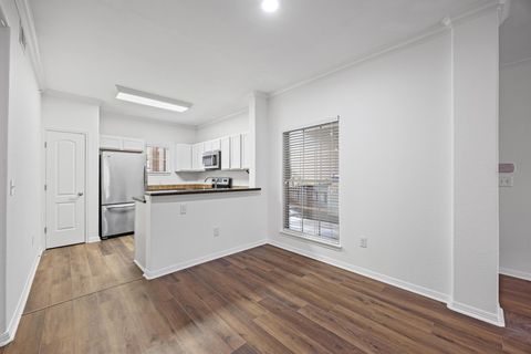 Tiny photo for 6810 Deatonhill DR #2101, Austin, TX 78745 (MLS # 9858694)