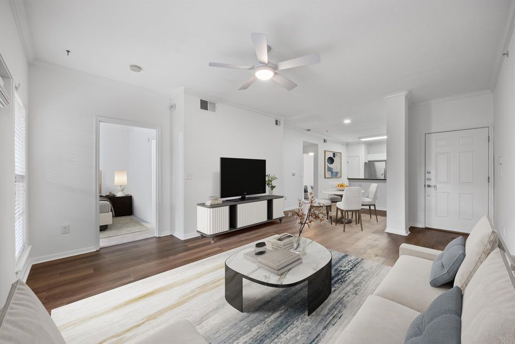 Photo for 6810 Deatonhill DR #2101, Austin, TX 78745 (MLS # 9858694)