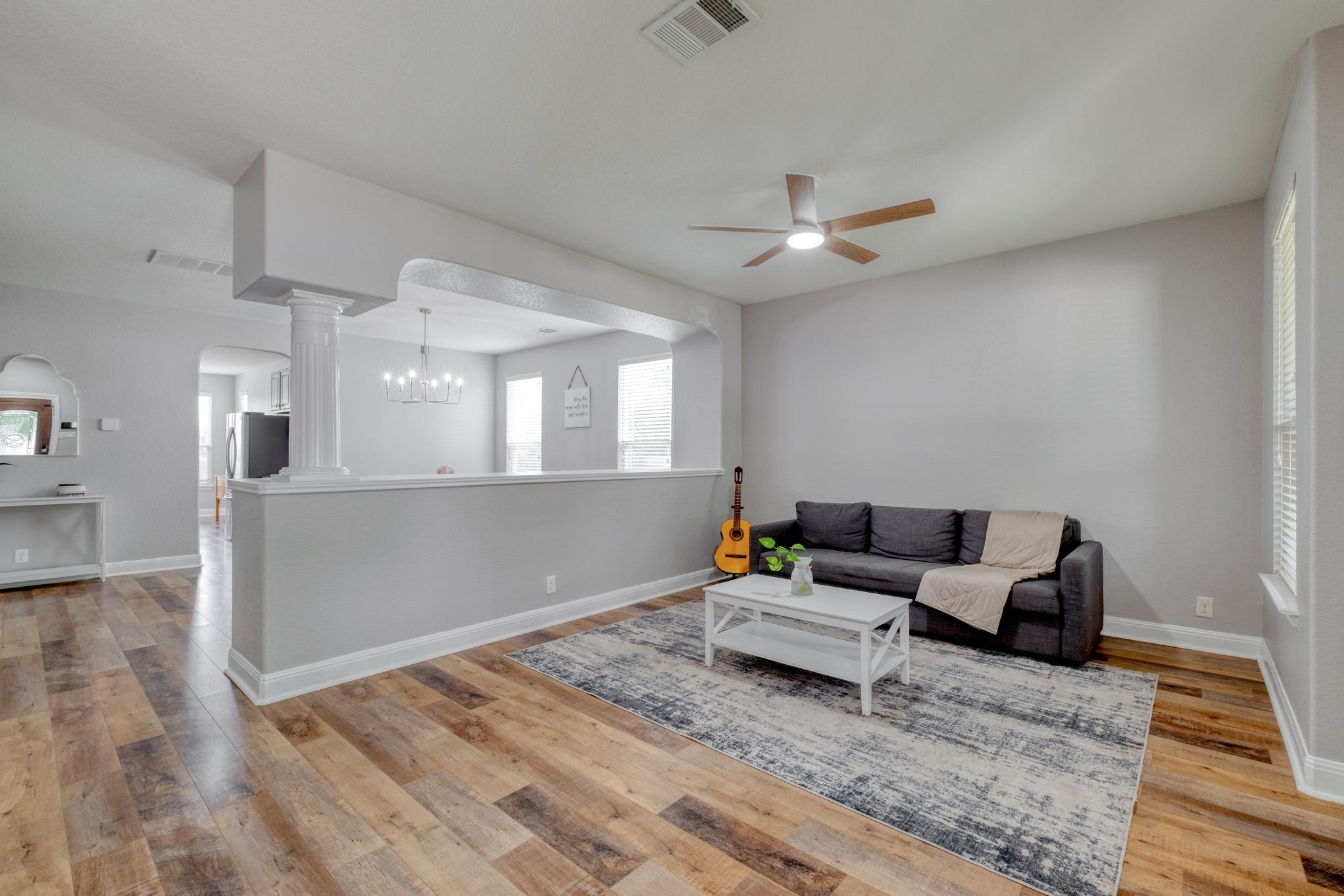 141 Clematis CT