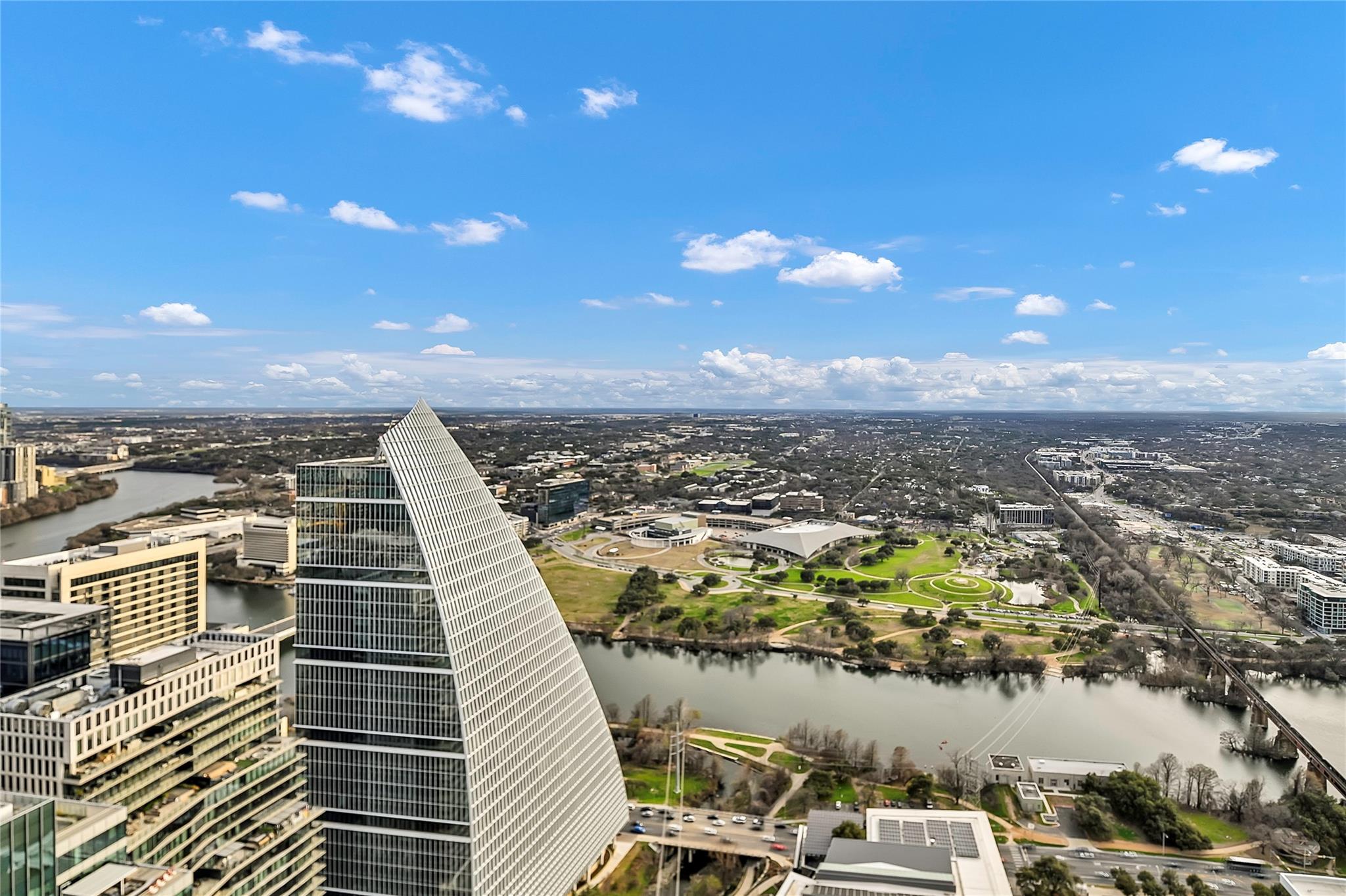 301 West Ave 5203