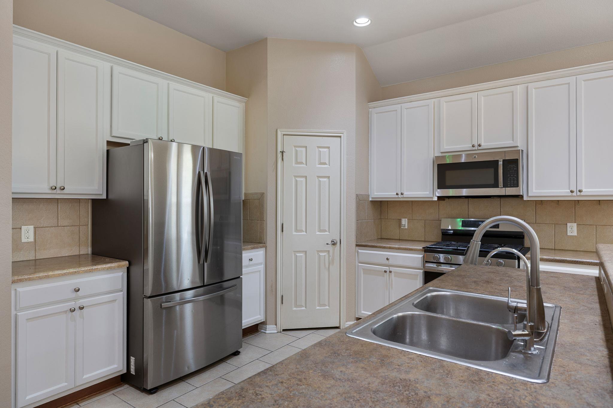 216 Cherry Laurel DR
