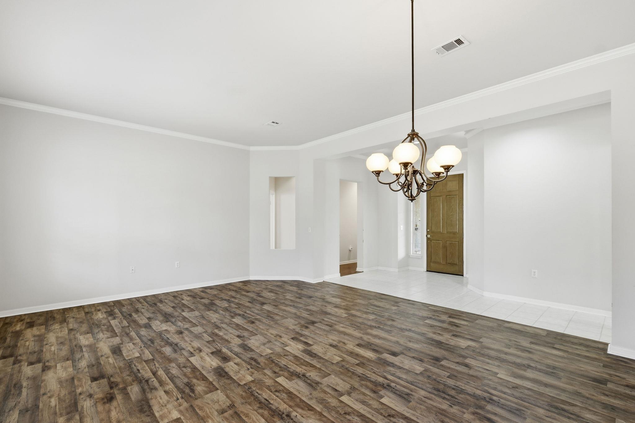 196 Whispering Wind DR