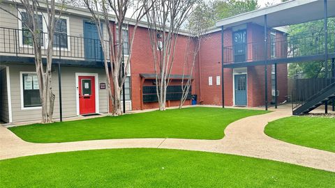 Photo of 5426 Menchaca RD #119, Austin, TX 78745 (MLS # 7763476)