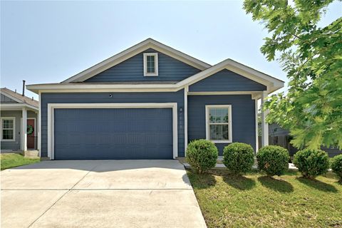 7013 Tonka LN Austin TX 78744