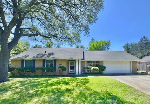 Photo of 4601 Bilboa DR, Austin, TX 78759 (MLS # 7549197)