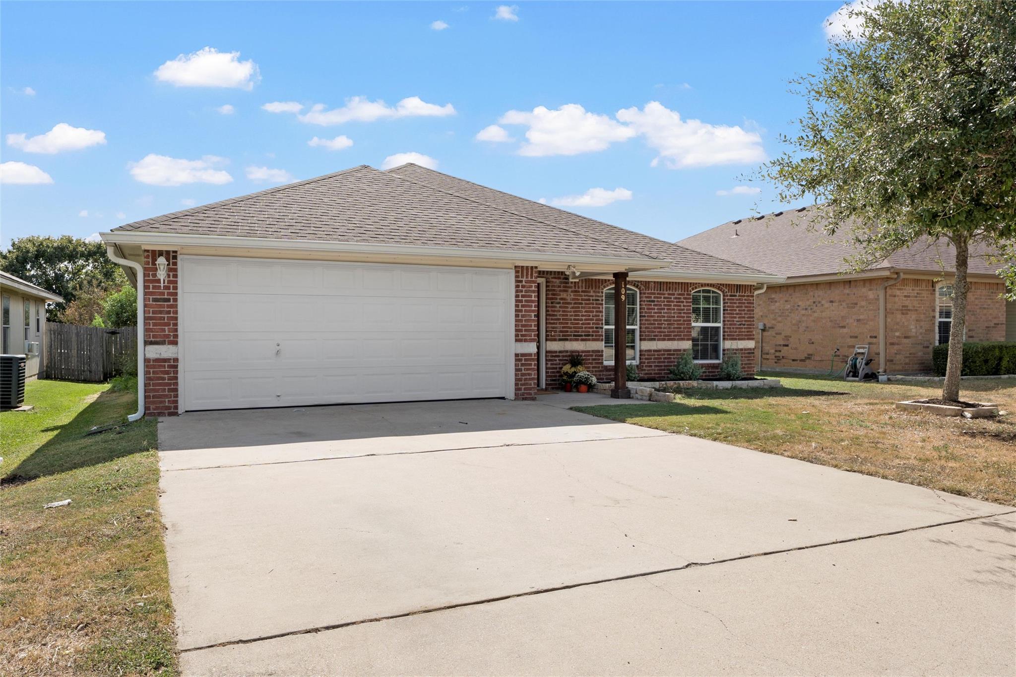 109 Quartz DR
