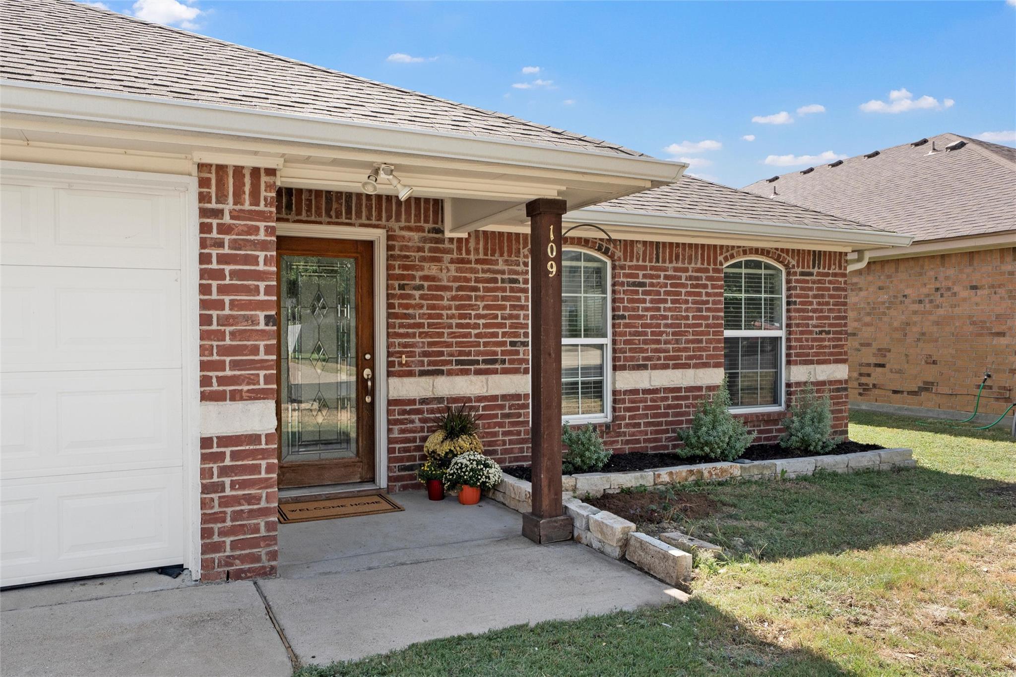 109 Quartz DR
