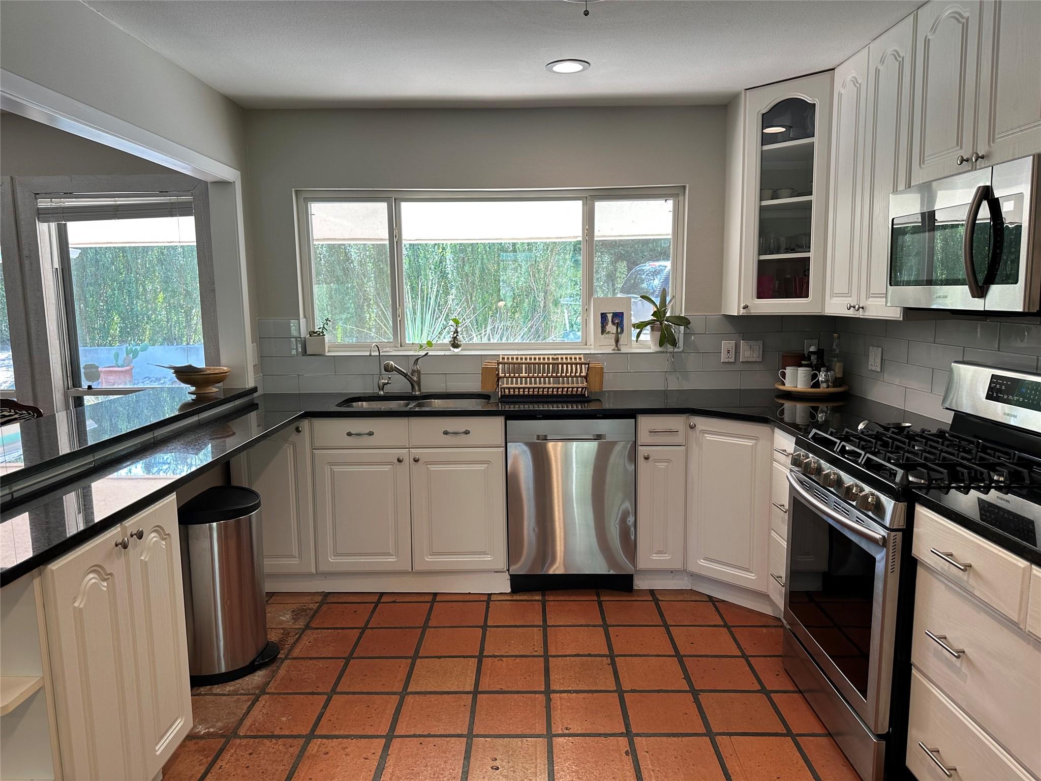 400 Juniper RD