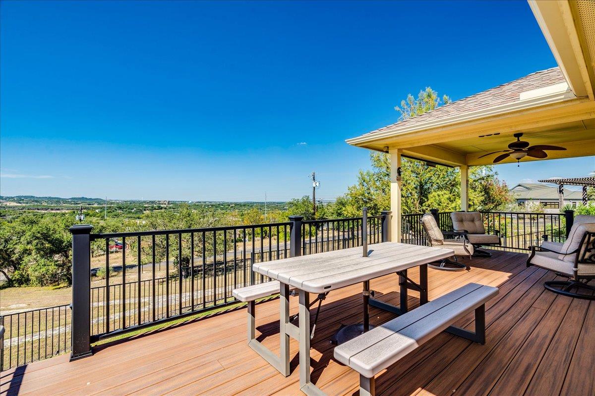 50 White Magnolia CIR