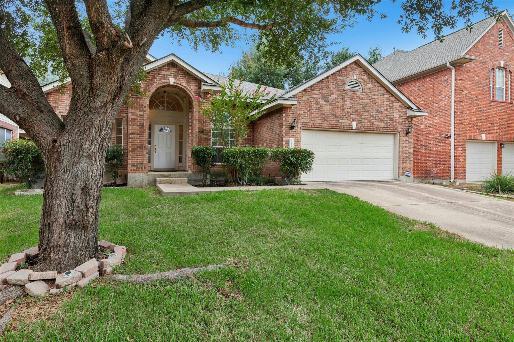 1421 Hargis CRK