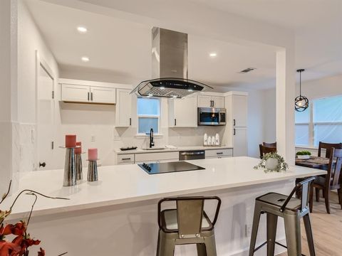 Photo of 3421 Galesburg DR, Austin, TX 78745 (MLS # 3489711)