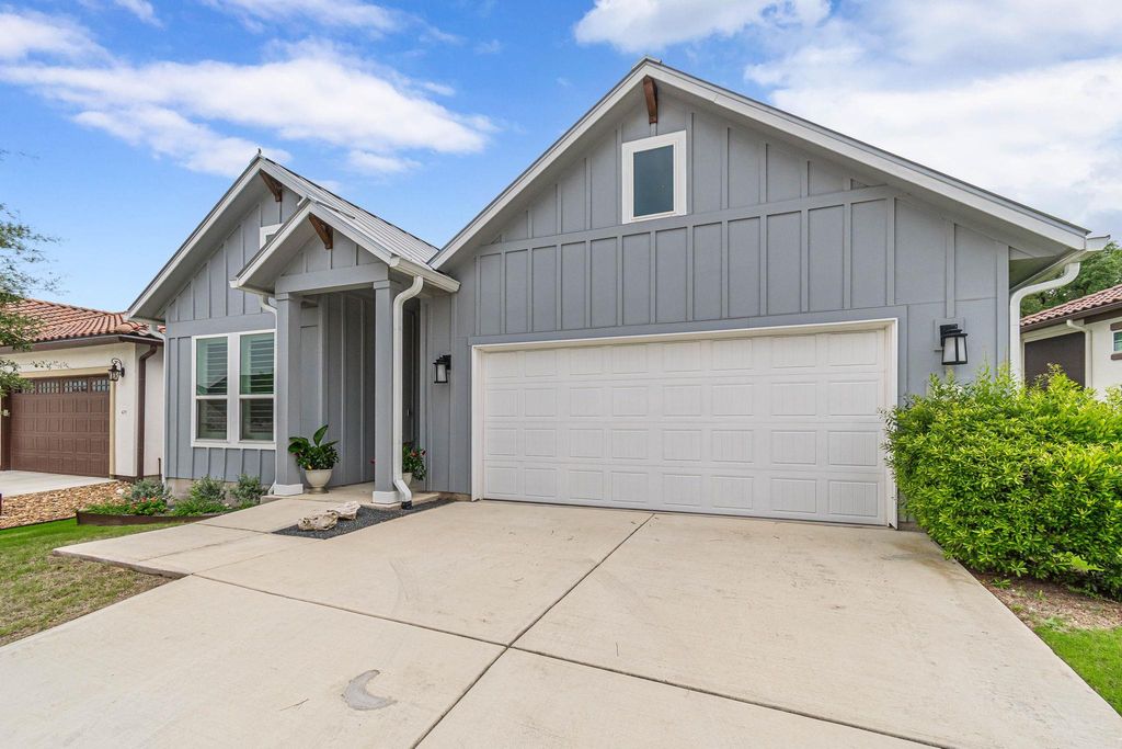 Photo of 433 Skipping Cedar ST, San Marcos, TX 78666 (MLS # 1959037)