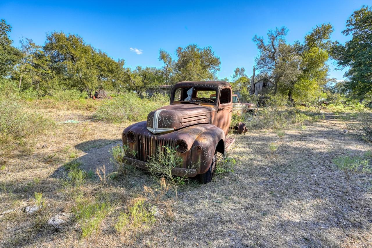 12222 N FM 487