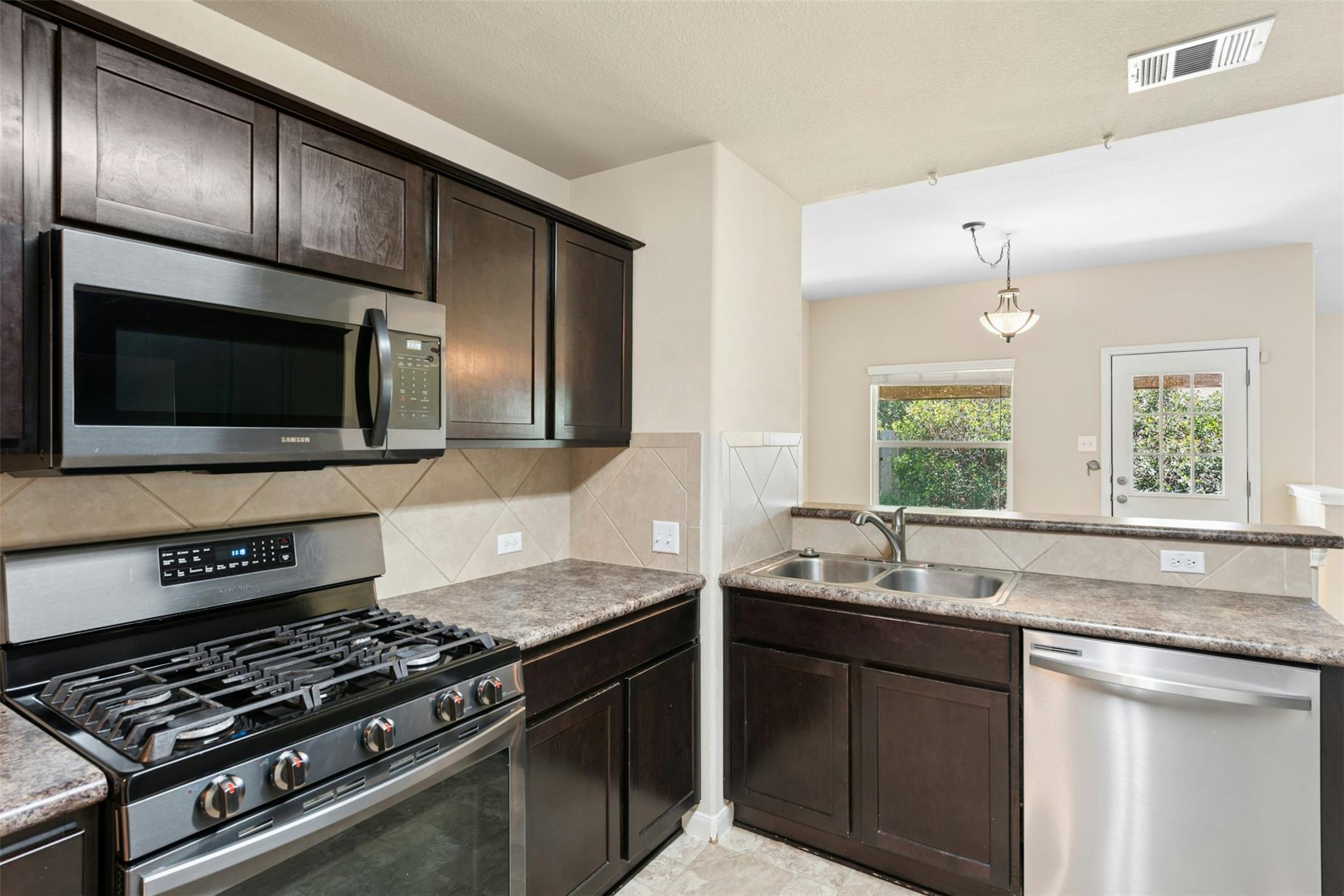 207 Wild Cat DR