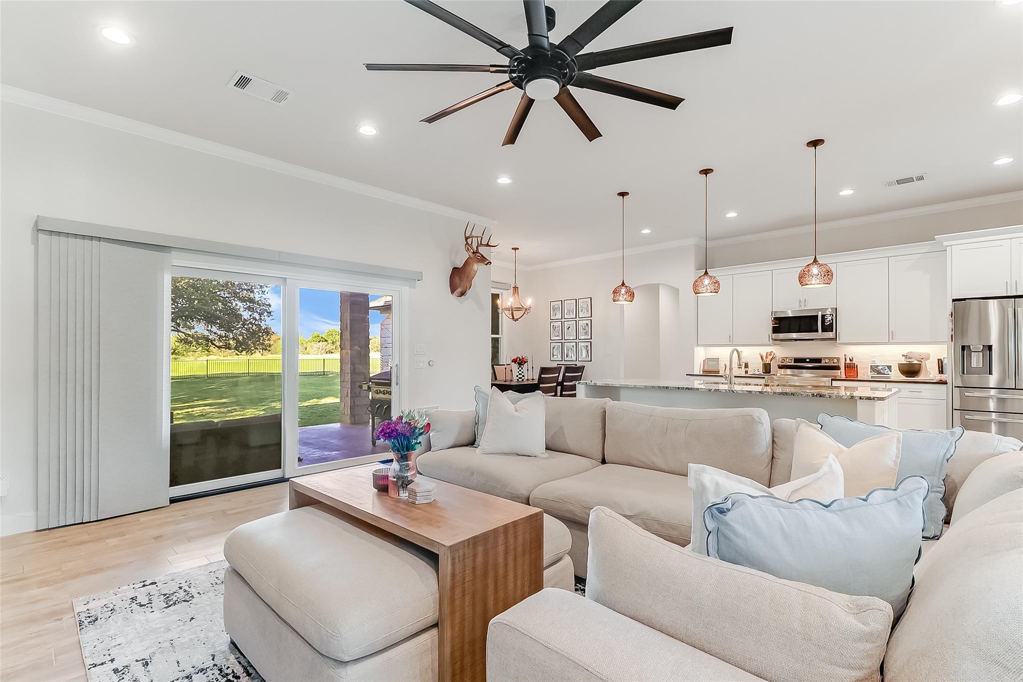 216 Enclave DR