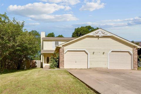 6102 Parkwood DR Austin TX 78735