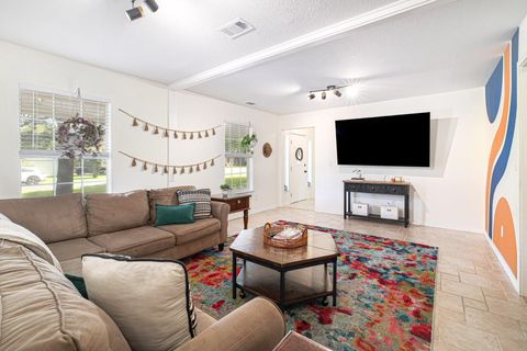 Tiny photo for 13446 Onion Creek DR, Manchaca, TX 78652 (MLS # 1793018)