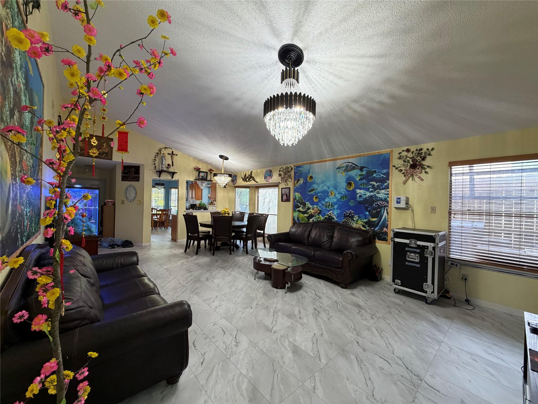 12321 Yarmont WAY