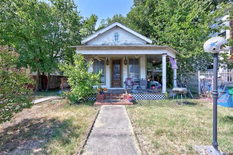 Photo of 2907 E 5th ST, Austin, TX 78702 (MLS # 3818521)