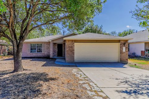 216 Fall Creek DR Kyle TX 78640