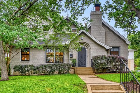 Photo of 2101 Elton LN, Austin, TX 78703 (MLS # 2024159)