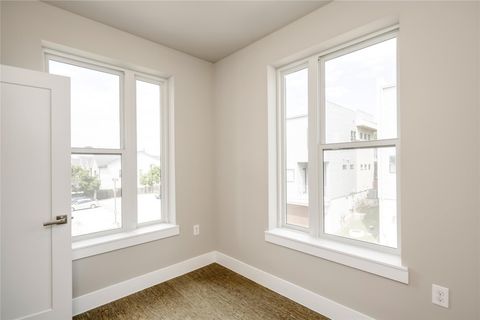 Tiny photo for 2724 Treble LN #324, Austin, TX 78704 (MLS # 9325874)