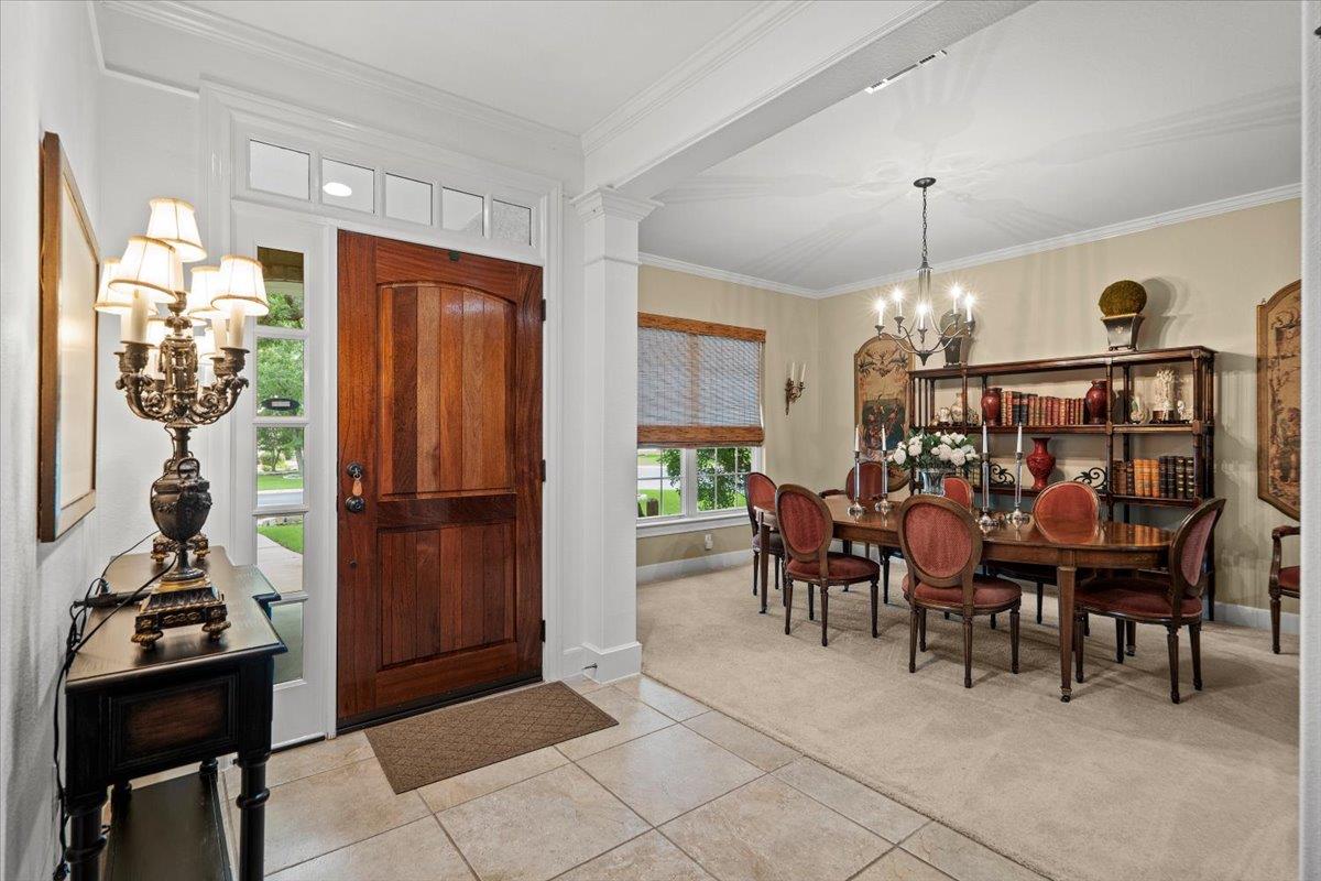 503 Breezeway LN