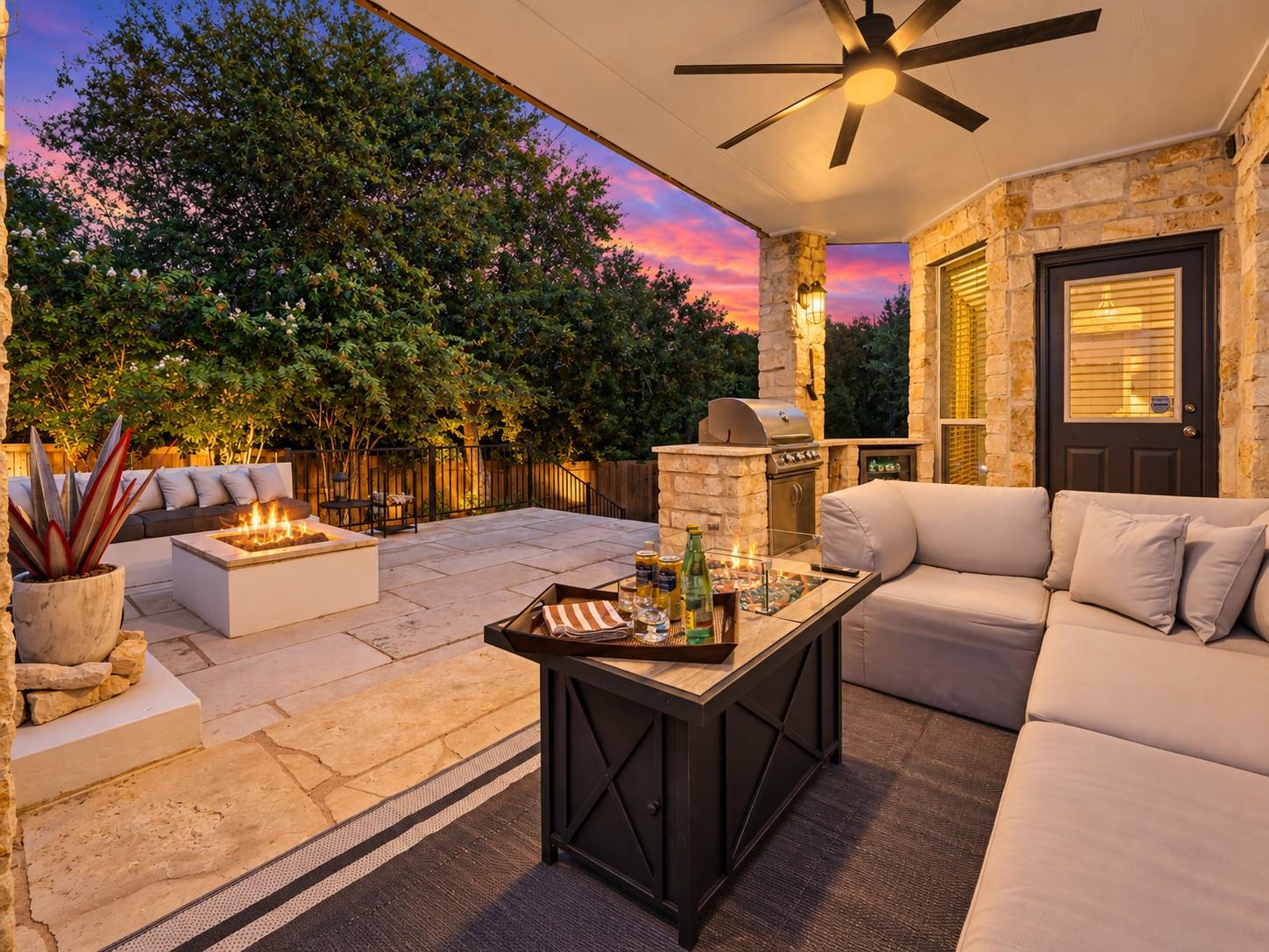 2700 Lothian DR