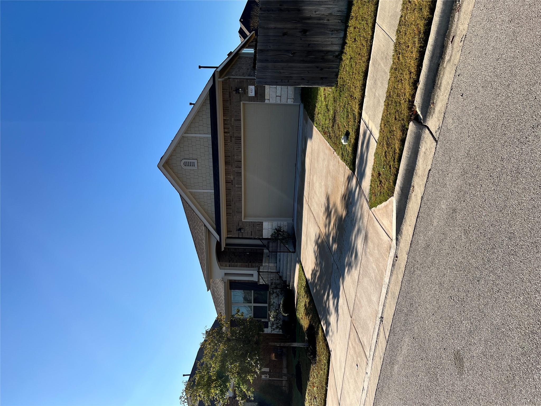 610 Hereford LOOP