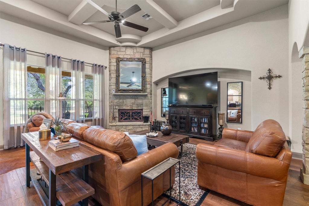 Photo of 104 Vista LN, Georgetown, TX 78633 (MLS # 8870140)