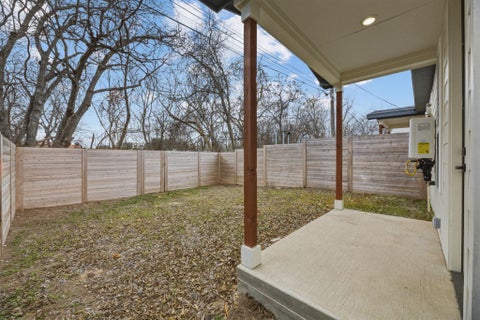 Tiny photo for 2009 Iroquois LN #B, Austin, TX 78741 (MLS # 1590491)