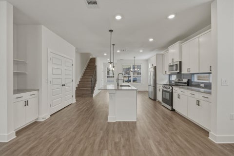 Tiny photo for 2009 Iroquois LN #B, Austin, TX 78741 (MLS # 1590491)