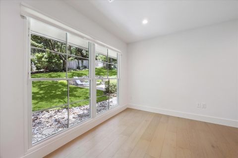 Tiny photo for 3514 Highland View DR, Austin, TX 78731 (MLS # 9234749)