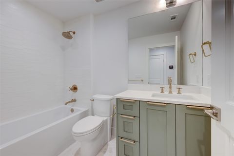 Tiny photo for 3514 Highland View DR, Austin, TX 78731 (MLS # 9234749)