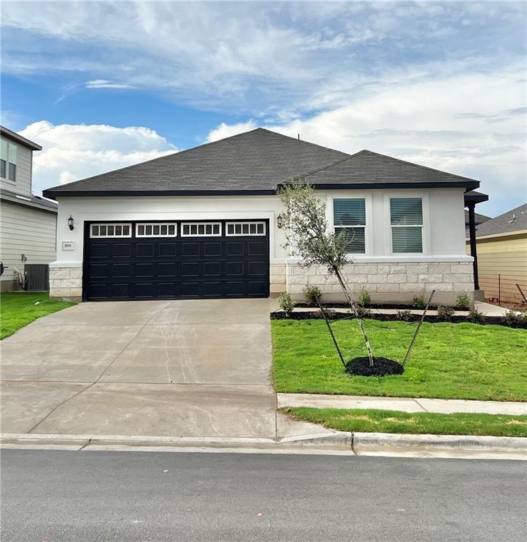 Photo 1 of 11 — 168 Andesite TRL, Liberty Hill, TX 78642