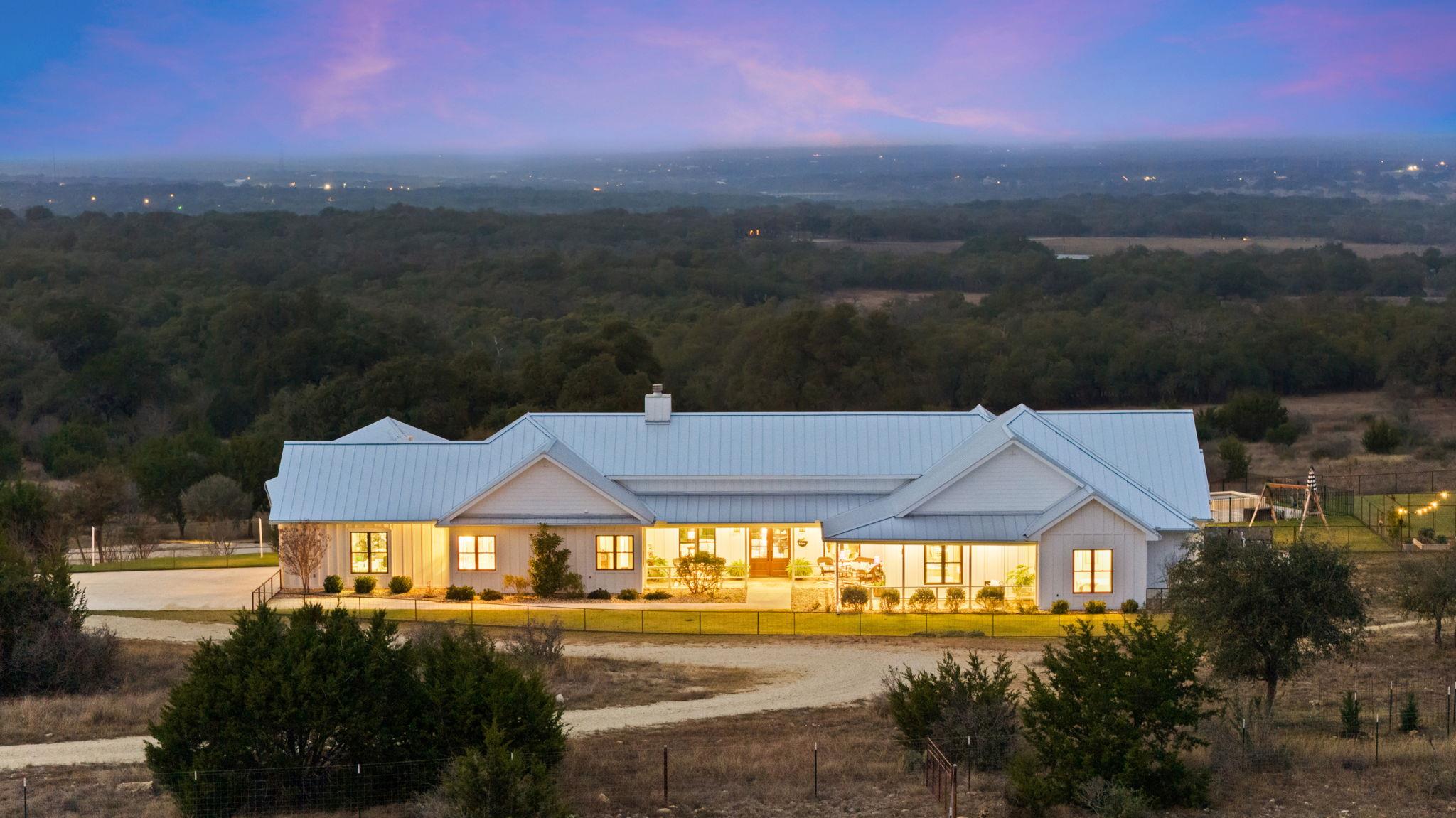 452 Southwick Ranch RD