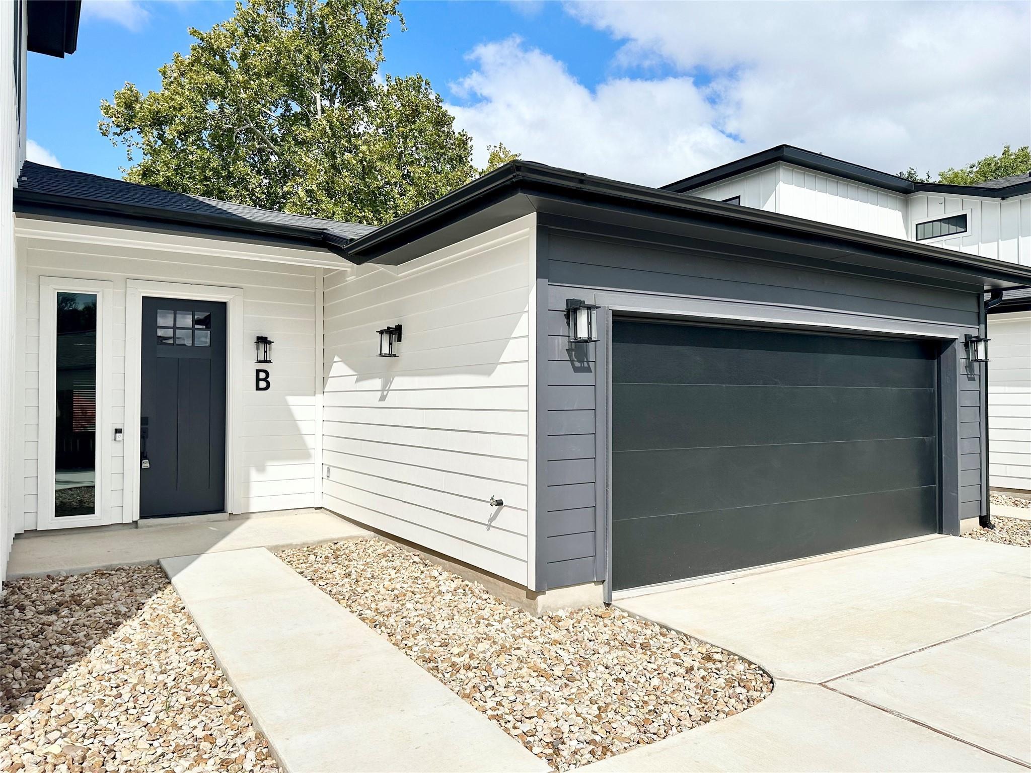 200 W Goforth RD