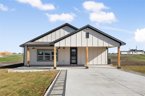 195 Bianca CIR Del Valle TX 78617