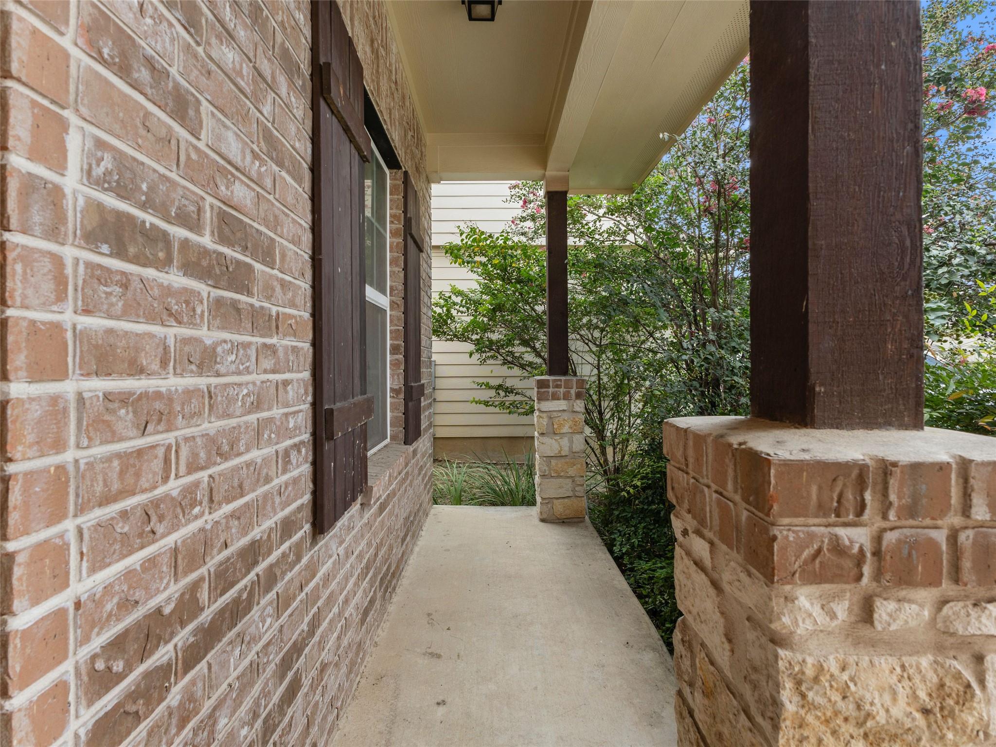 9907 Belmore CV