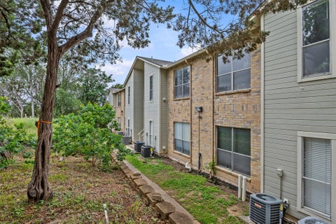 Tiny photo for 2450 Wickersham LN #1606, Austin, TX 78741 (MLS # 1960165)