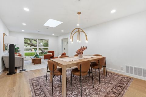 Tiny photo for 2005 Oakglen DR, Austin, TX 78745 (MLS # 2297844)