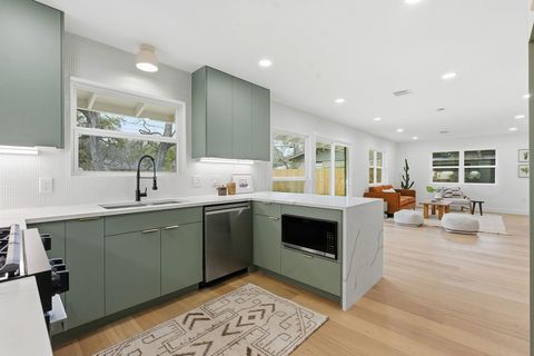 Tiny photo for 2005 Oakglen DR, Austin, TX 78745 (MLS # 2297844)