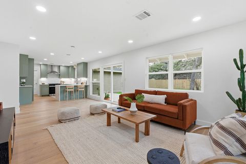 Tiny photo for 2005 Oakglen DR, Austin, TX 78745 (MLS # 2297844)