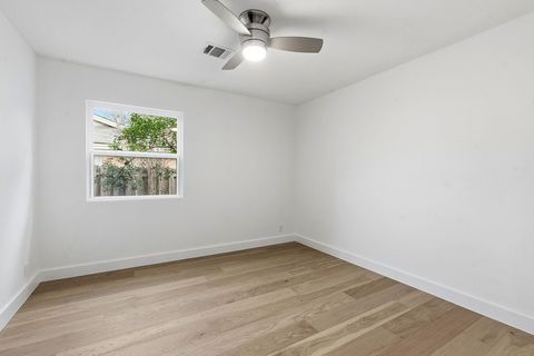 Tiny photo for 2005 Oakglen DR, Austin, TX 78745 (MLS # 2297844)