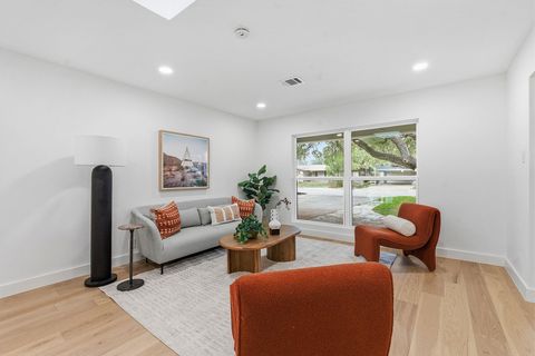 Tiny photo for 2005 Oakglen DR, Austin, TX 78745 (MLS # 2297844)